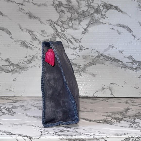 BARNEYS NEW YORK ICON MAKEUP POUCH DENIM TIE DYE PINTED WITH PINK ZIPPER NEW - Picture 7 of 14